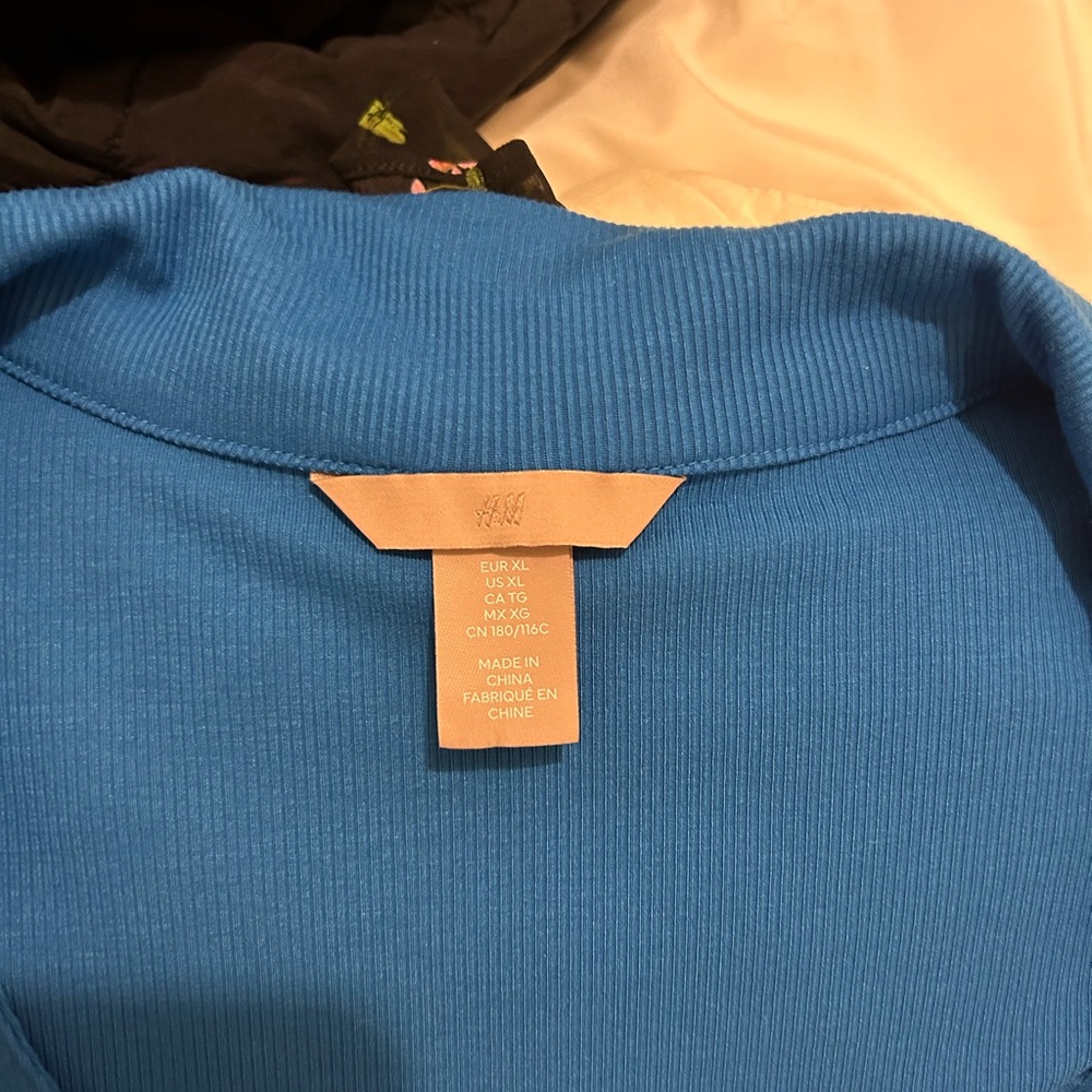 Button Down Ribbed Long Sleeve Top - Picture 2 of 2